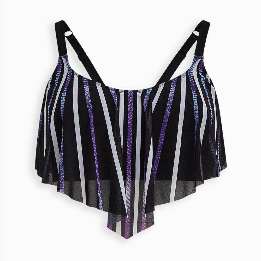 Torrid size 2 wireless V flounce bikini top